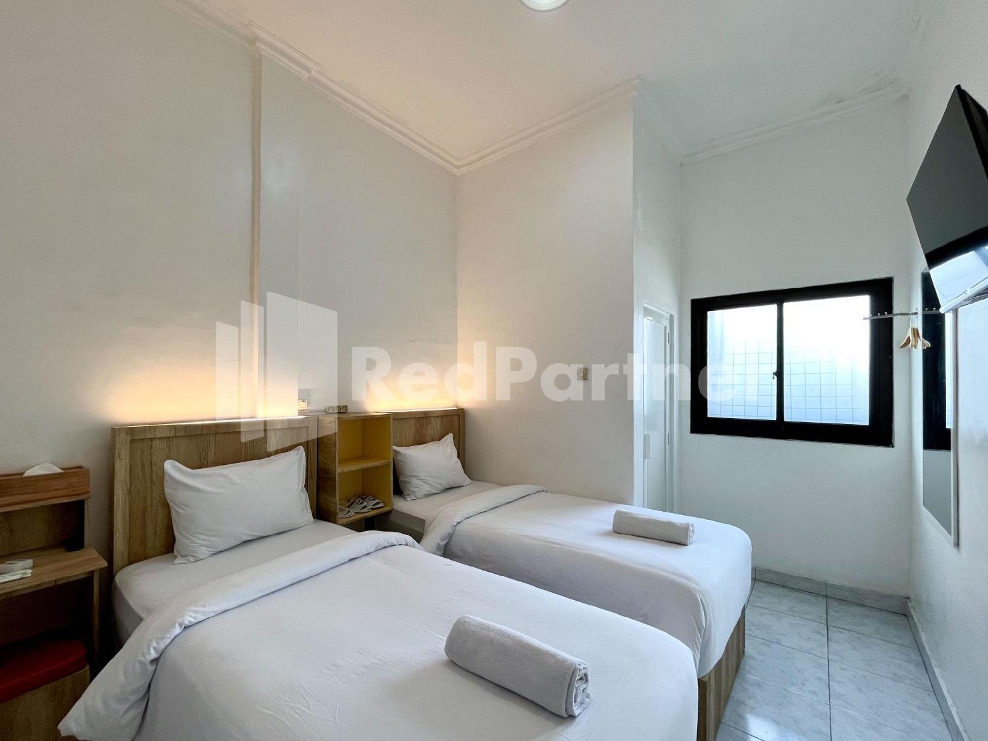 D Palma Near Lokananta Manahan Mitra Reddoorz Solo Exteriér fotografie