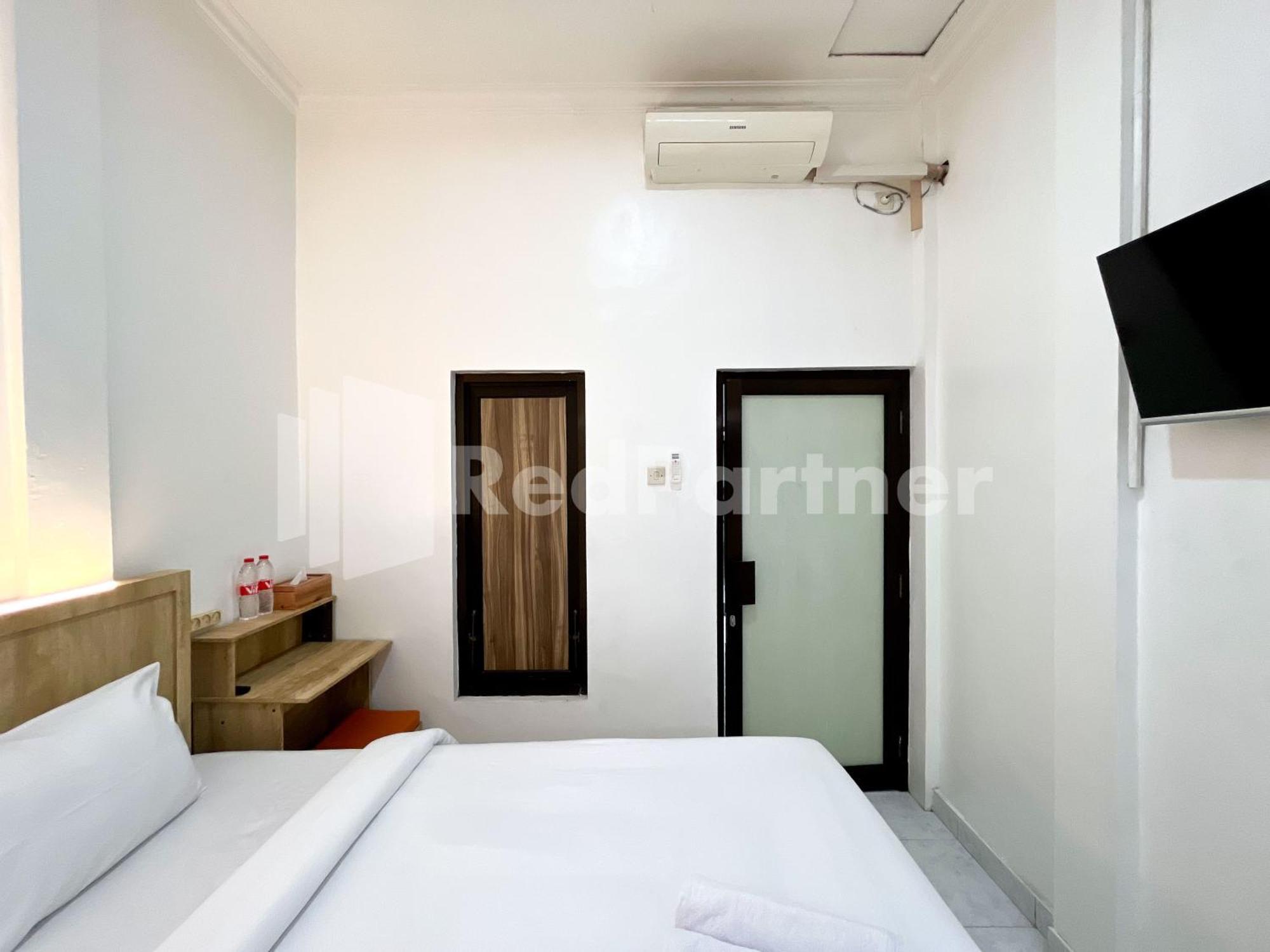 D Palma Near Lokananta Manahan Mitra Reddoorz Solo Exteriér fotografie