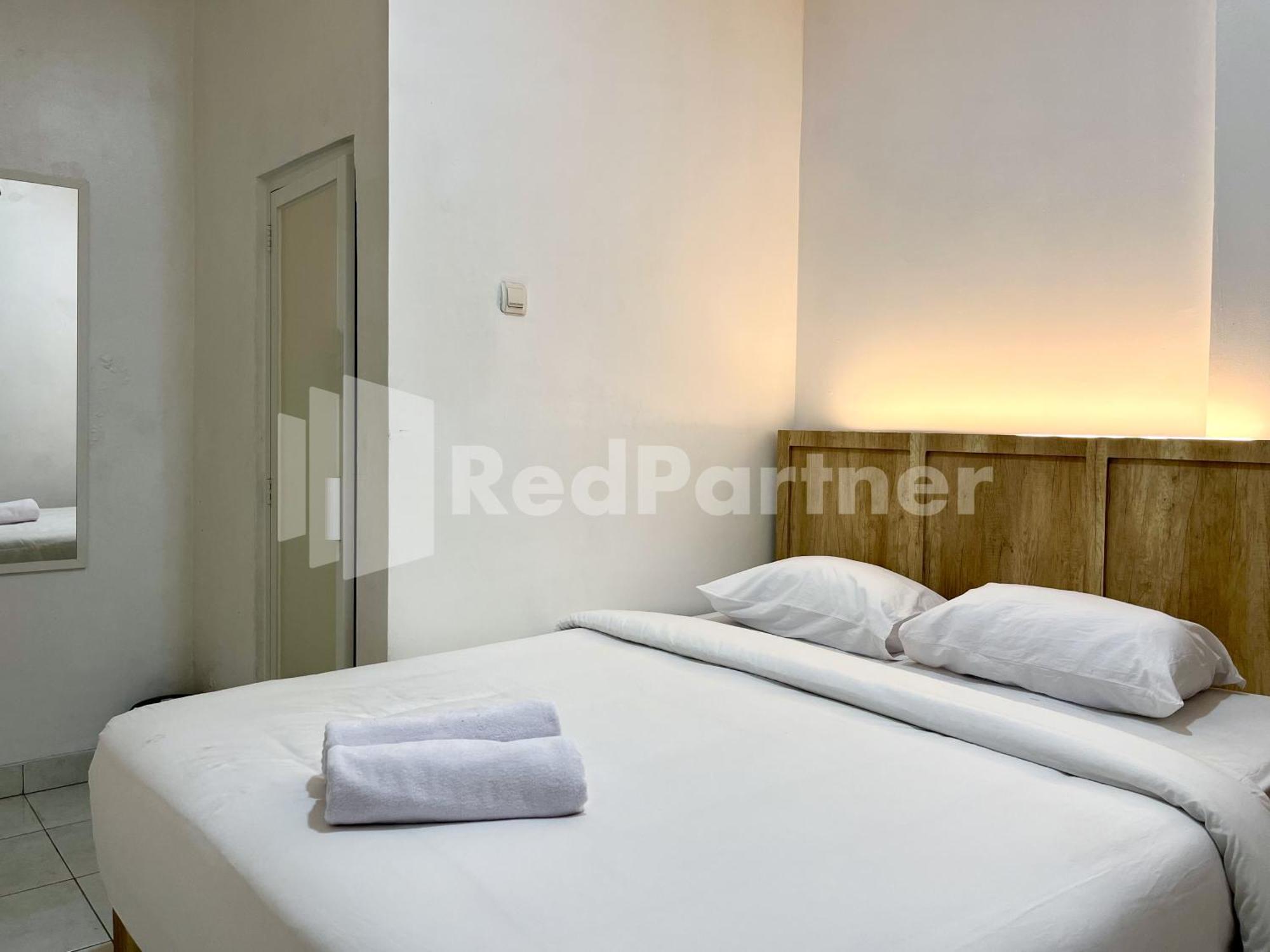D Palma Near Lokananta Manahan Mitra Reddoorz Solo Exteriér fotografie