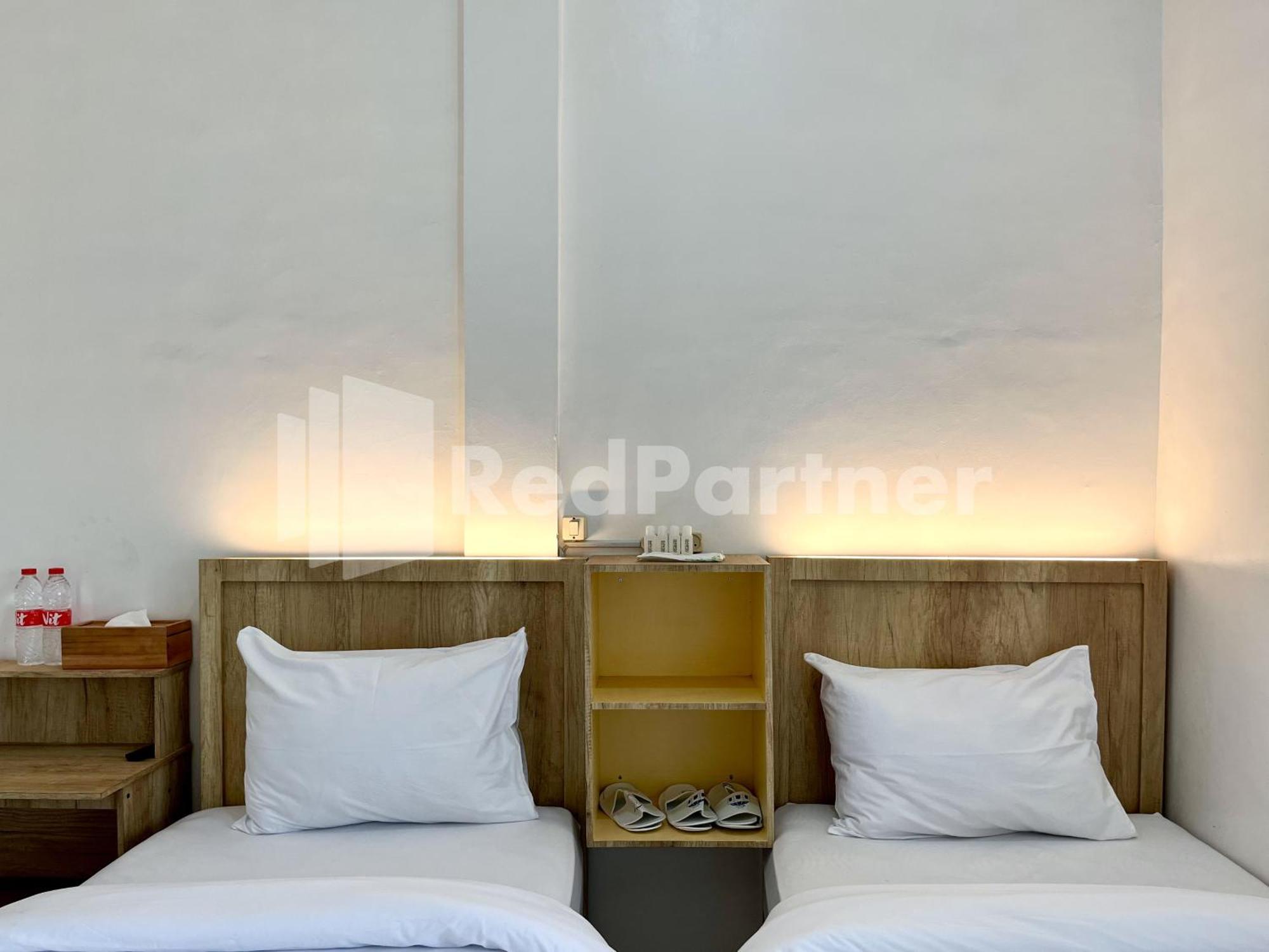 D Palma Near Lokananta Manahan Mitra Reddoorz Solo Exteriér fotografie
