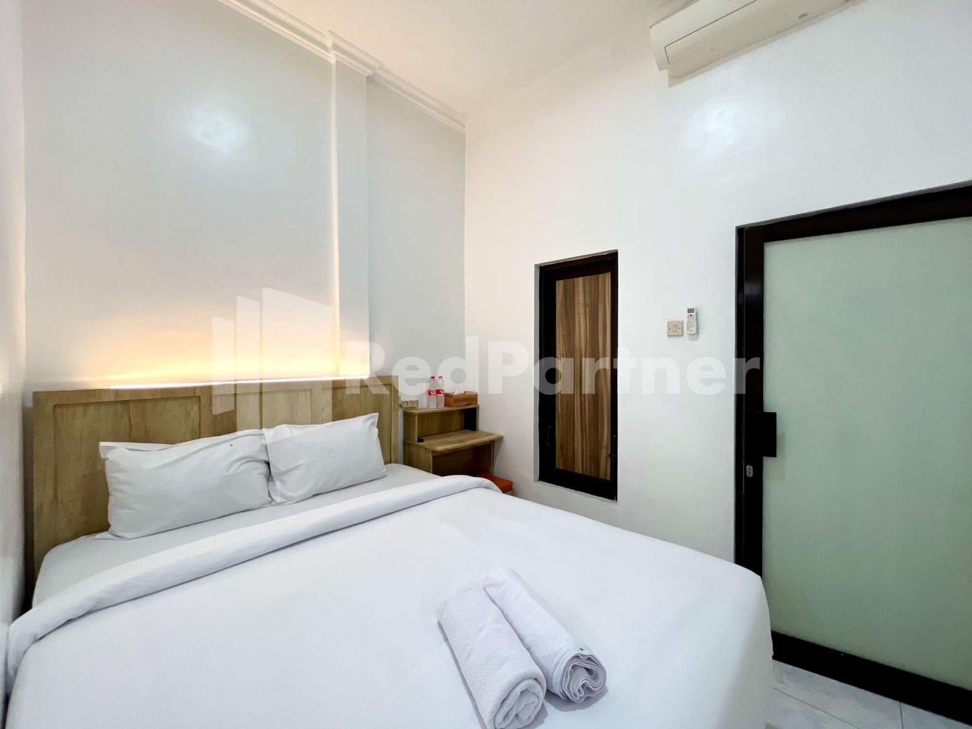 D Palma Near Lokananta Manahan Mitra Reddoorz Solo Exteriér fotografie
