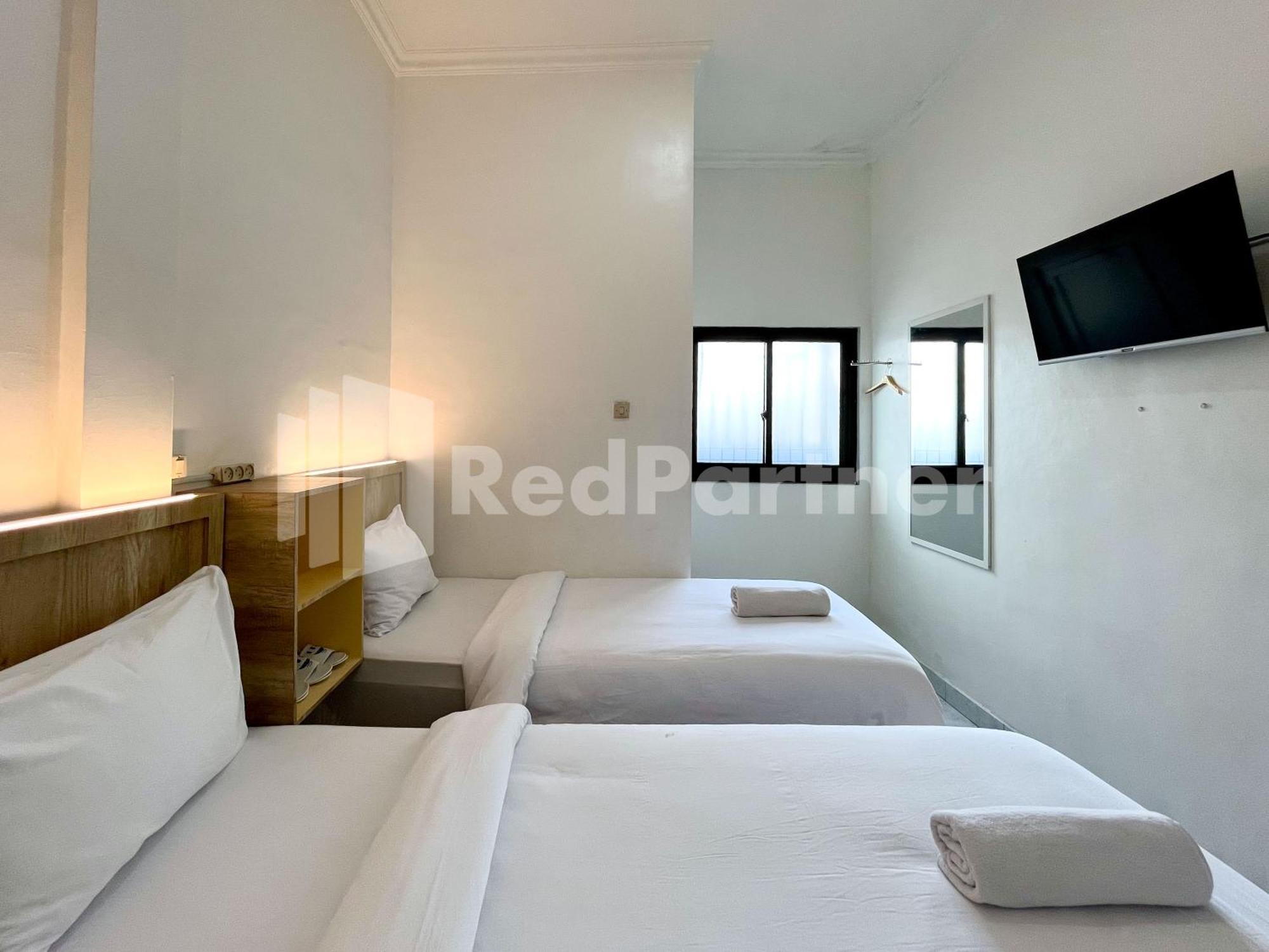 D Palma Near Lokananta Manahan Mitra Reddoorz Solo Exteriér fotografie