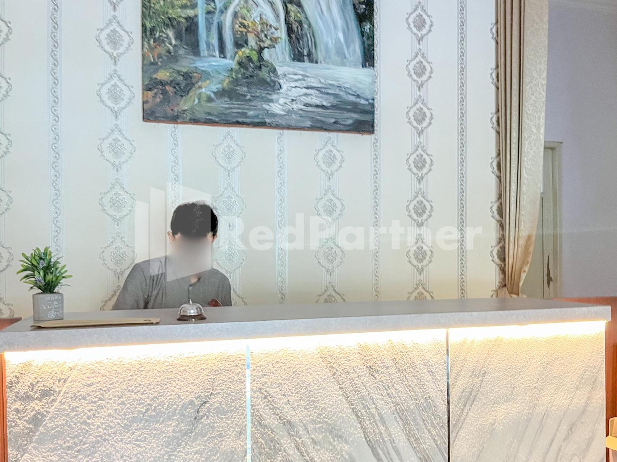 D Palma Near Lokananta Manahan Mitra Reddoorz Solo Exteriér fotografie